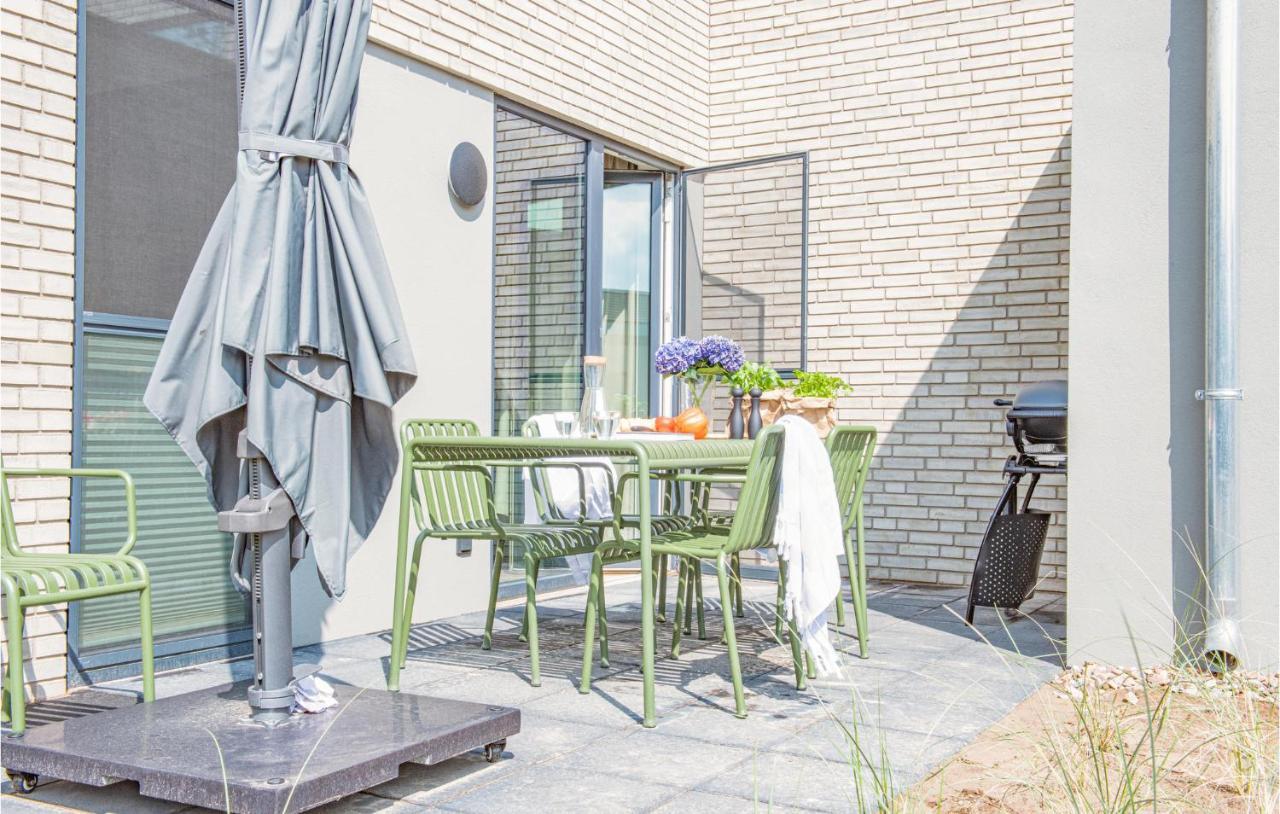 Beach Front Home In Lembruch-Duemmer See With Wifi Exterior photo